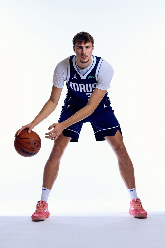 格里芬：弗拉格是近年来进入NBA的最全面球员 他能传球投篮和防守
